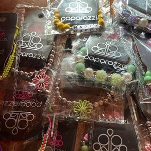 LOT OF 50 PIECES NEW PAPARAZZI JEWELRY. BRACELETS EARRINGS ETC